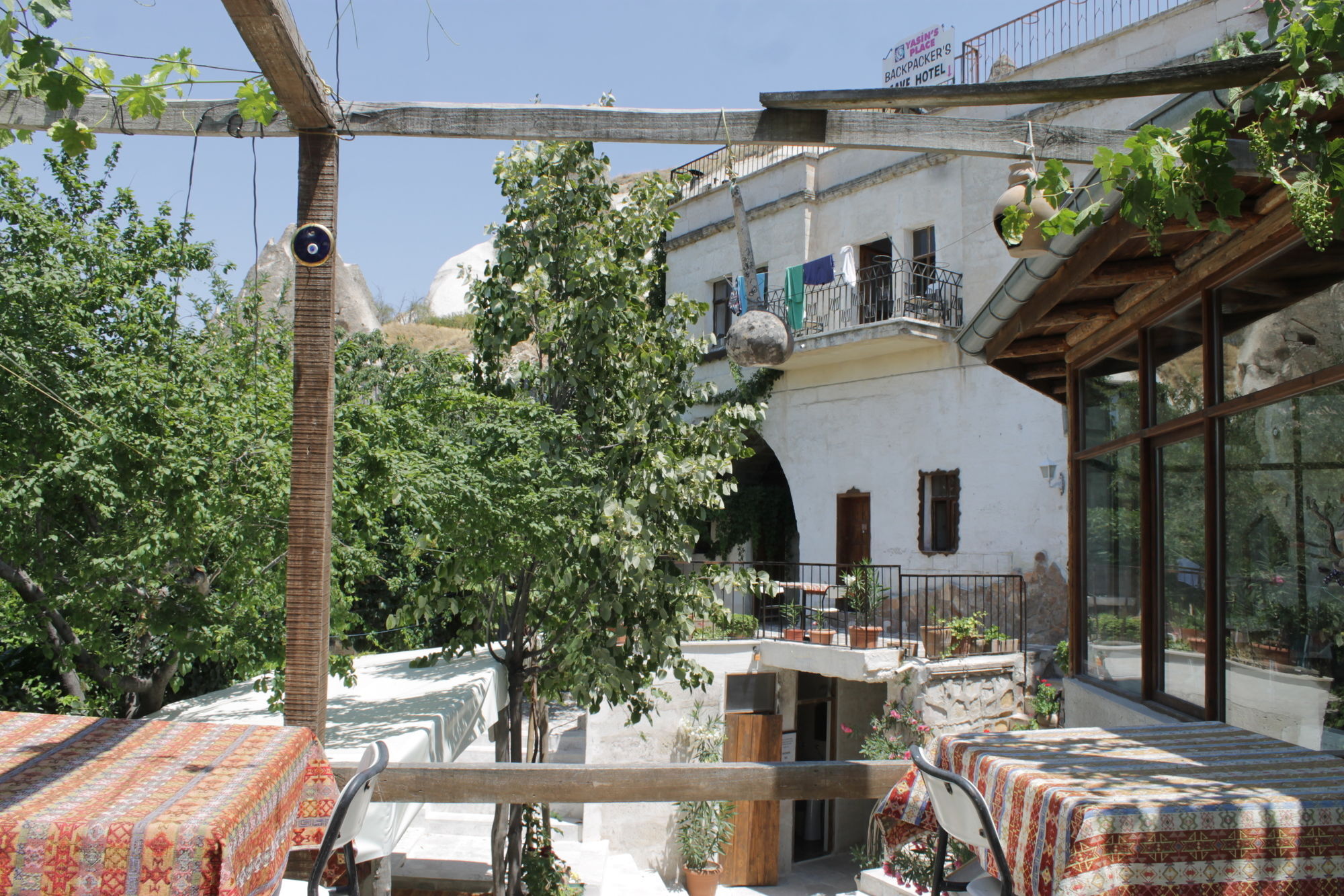 Yasin'S Place Backpackers Cave Hostel Göreme Exteriér fotografie
