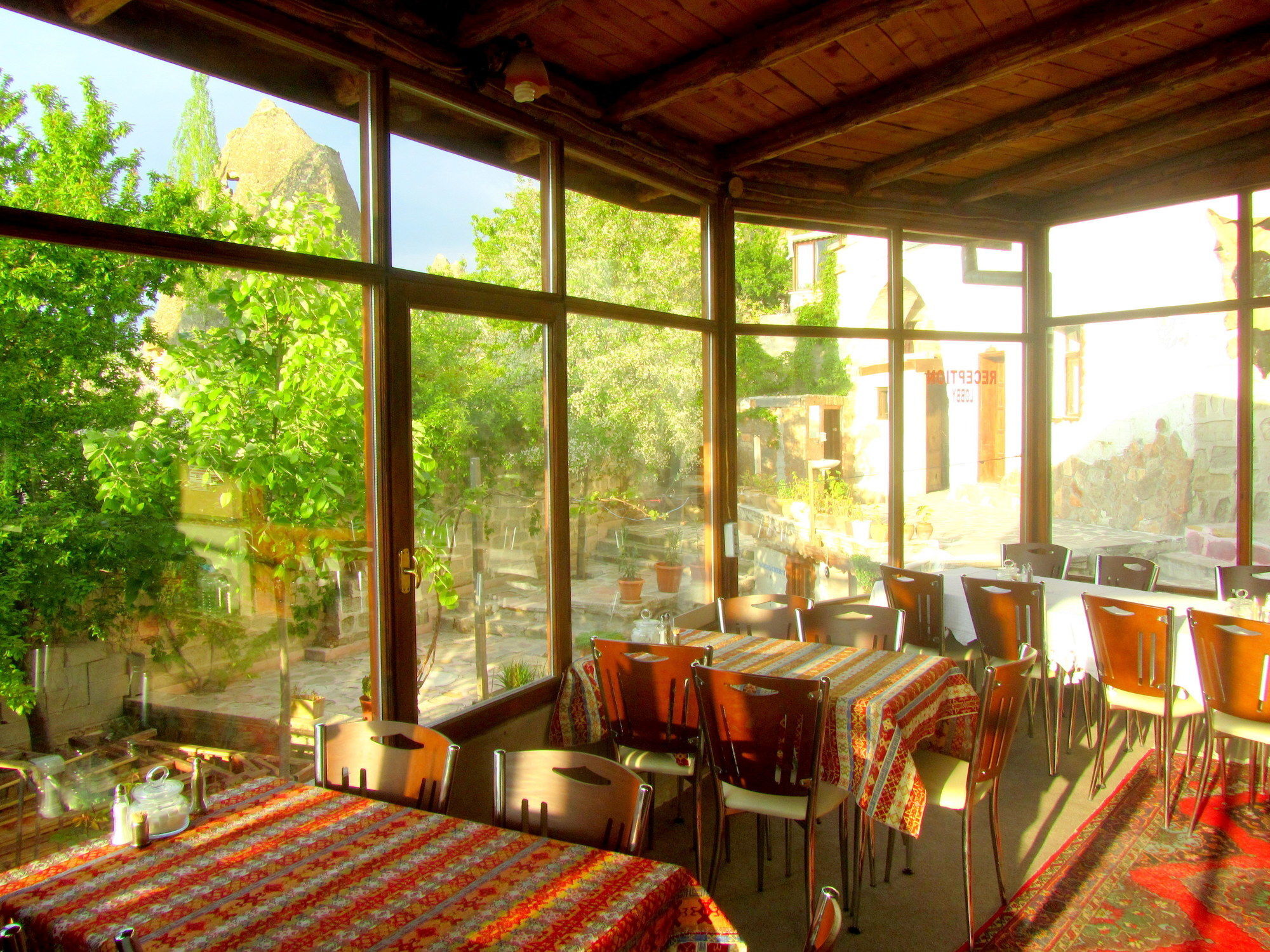 Yasin'S Place Backpackers Cave Hostel Göreme Exteriér fotografie